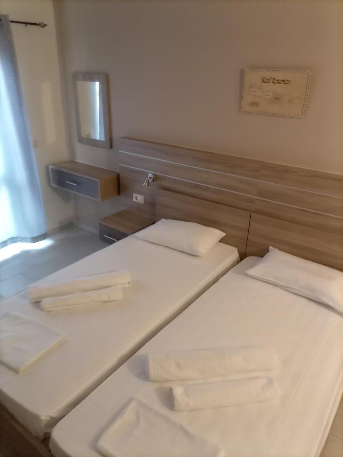 Romantza Studio'S Nea Kydonia Exteriör bild
