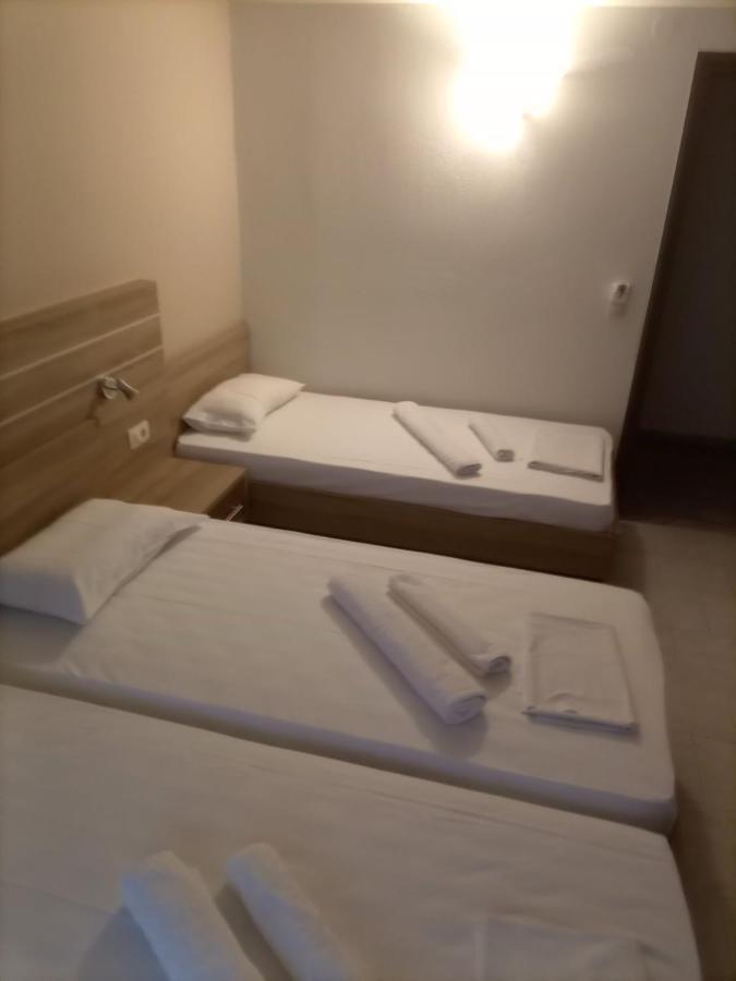 Romantza Studio'S Nea Kydonia Exteriör bild
