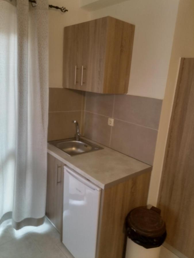Romantza Studio'S Nea Kydonia Exteriör bild